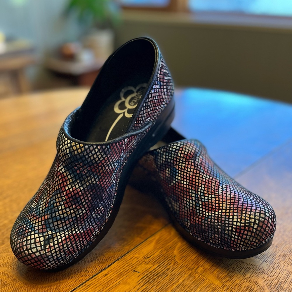 Sanita Clogs